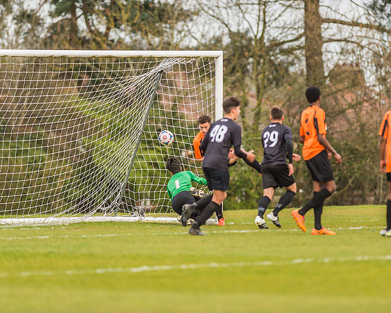 Barnet 2 Wycombe Tigers 4 --15