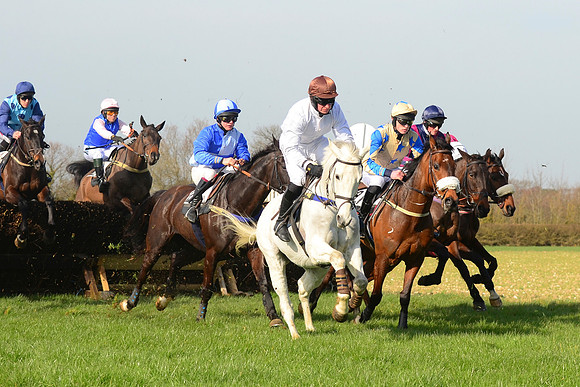 Race 2 Open Maiden Div 1 -  42