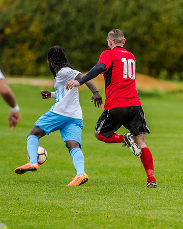 AFC Oaklands 2 v 1 Bengeo Trinity - Warm Up (219 of 297)