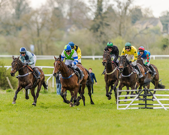 Race 6 - Intermediate Race (99 of 143).jpg
