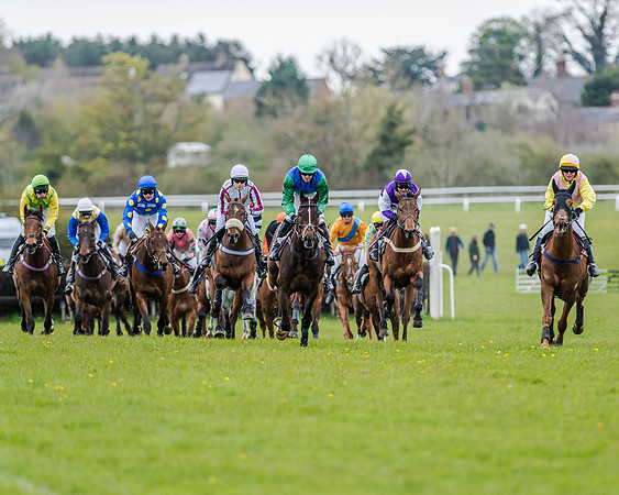 Race 2 - Open Maiden  (107 of 170)-2.jpg