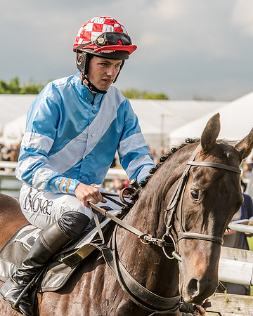 Race 5 - Division 2 - Restricted Race (23 of 105).jpg