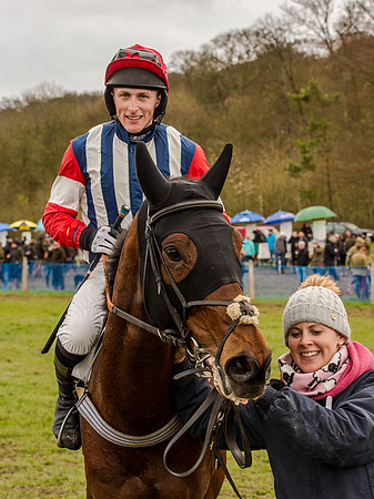 Race 3 - Young Horse maiden 2m5f (114 of 124).jpg