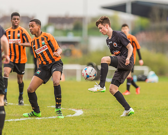 Barnet 2 Wycombe Tigers 4 --6