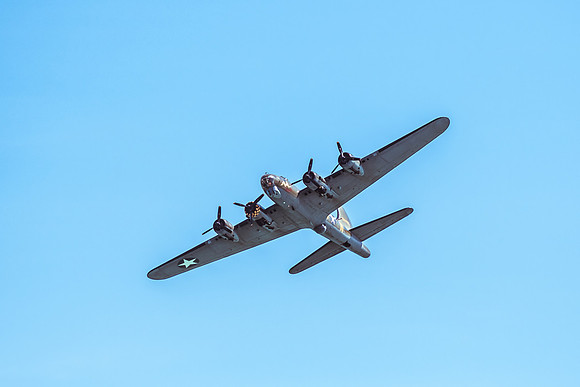 Boeing B-17 Sally B - Memphis Bell (4 of 10)