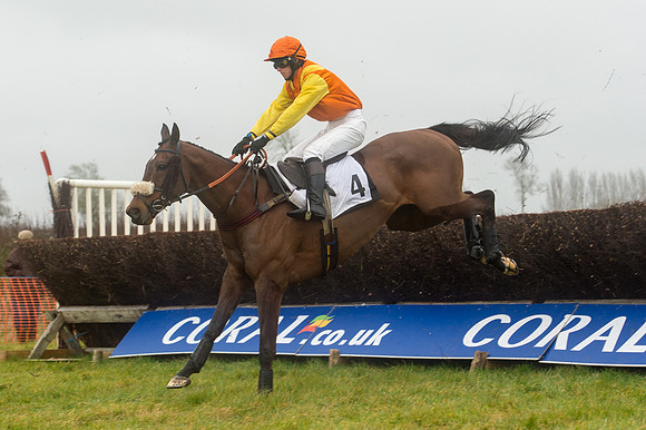 Race 1 - Confined Hunts (64 of 101).jpg