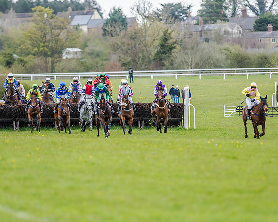 Race 2 - Open Maiden  (101 of 170).jpg