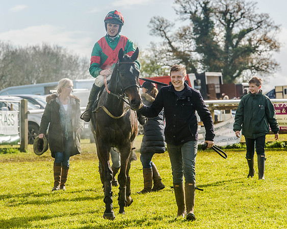 Race 5 - Open Maiden (130 of 147).jpg