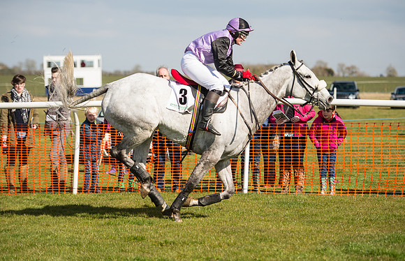 Race 1 - Oakley Hunt Members-49