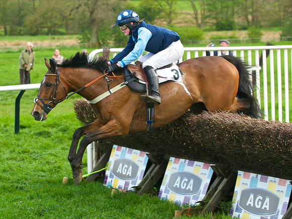 Race 4 - Novice Riders 43