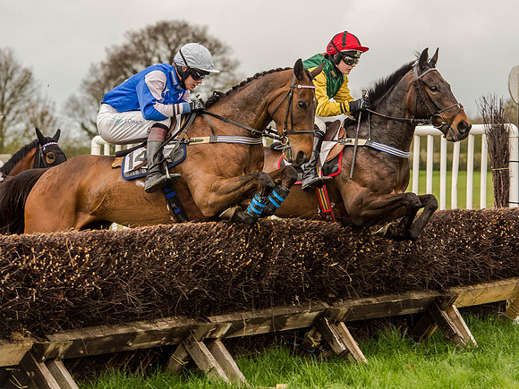 Race 1 - Confined Hunts (53 of 118).jpg