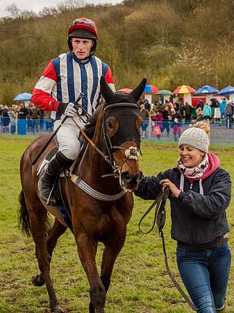 Race 3 - Young Horse maiden 2m5f (111 of 124).jpg