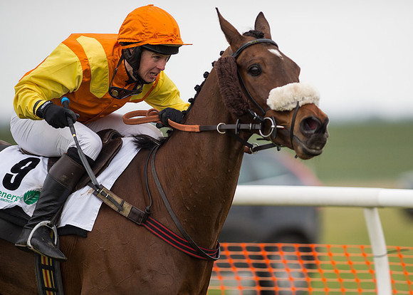 Race 6 - Confined Hunts-94