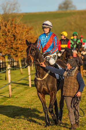 Race 6 - 4 5 6 yr old 2m4f Maiden Race-20