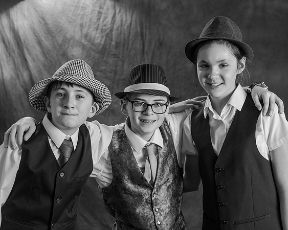 Guy and Dolls - Cast groups  (8 of 8)