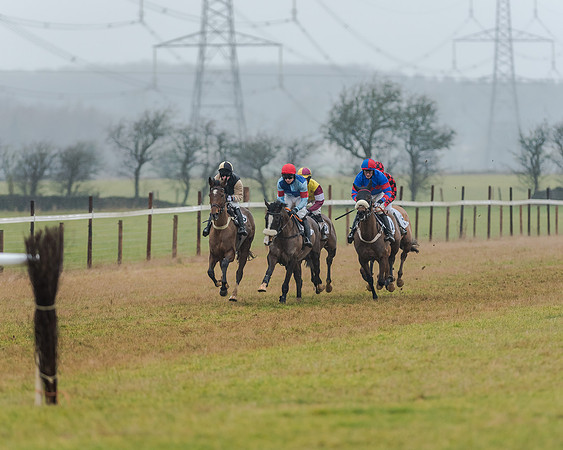 Race 3 - Young Horse Maiden (12 of 49)