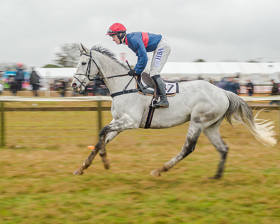 Race 6 - Novice Riders Race (66 of 179)