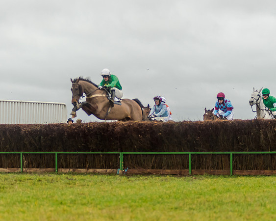 Race 6 - Novice Riders Race (100 of 179)