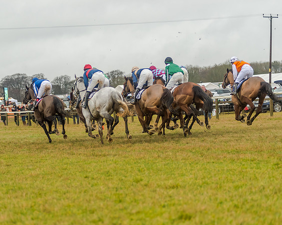 Race 6 - Novice Riders Race (112 of 179)