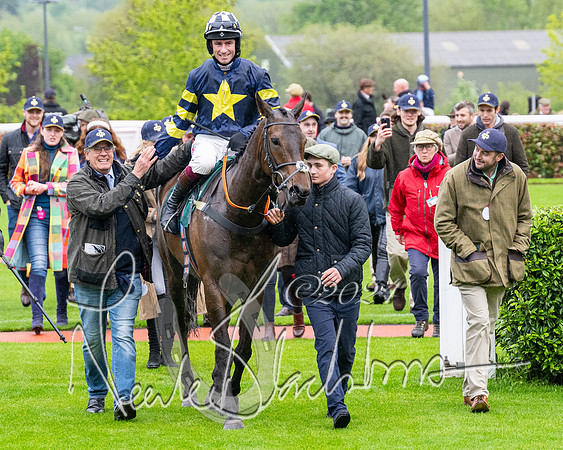 Race 5 - Mares Open  (81 of 129)