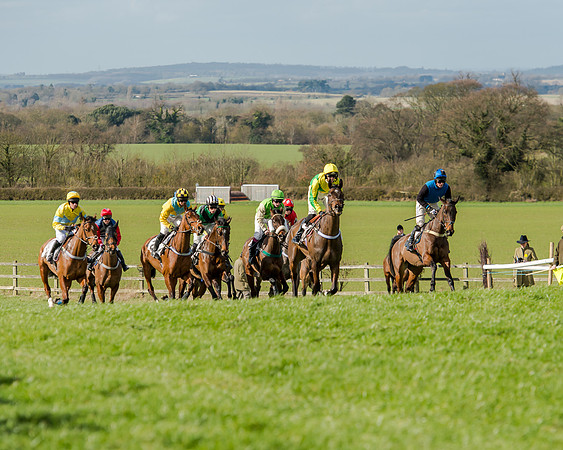 Race 1 - 2m4f Young Horse Maiden (65 of 153)