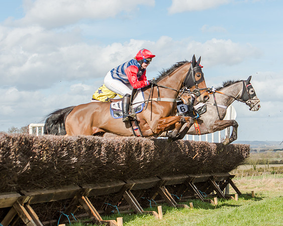 Race 1 - 2m4f Young Horse Maiden (75 of 153)