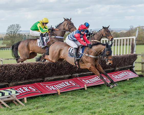 Race 1 - 2m4f Young Horse Maiden (88 of 153)