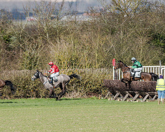 Race 1 - 2m4f Young Horse Maiden (107 of 153)