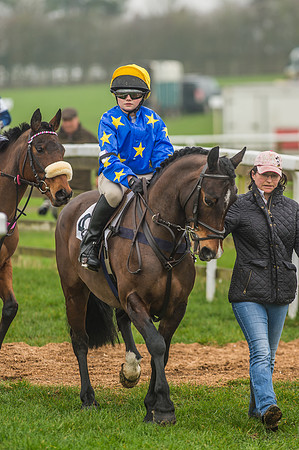 148cm Novice Riders Pony Race-26