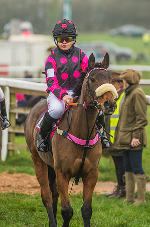 148cm Novice Riders Pony Race-27