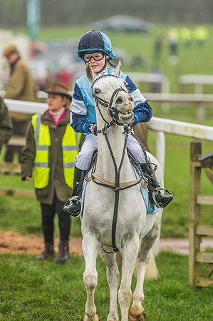 148cm Novice Riders Pony Race-32