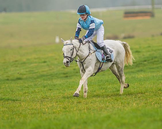 148cm Novice Riders Pony Race-55