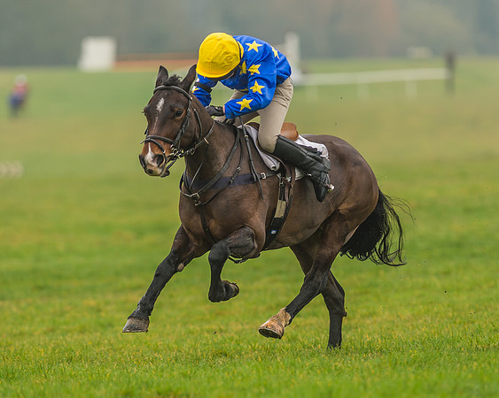 148cm Novice Riders Pony Race-60
