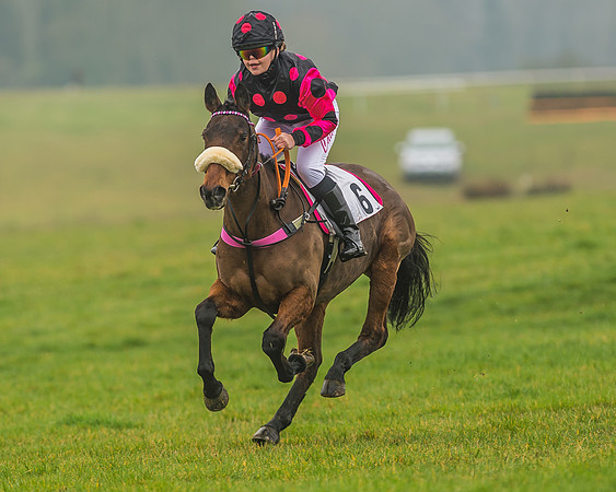 148cm Novice Riders Pony Race-67