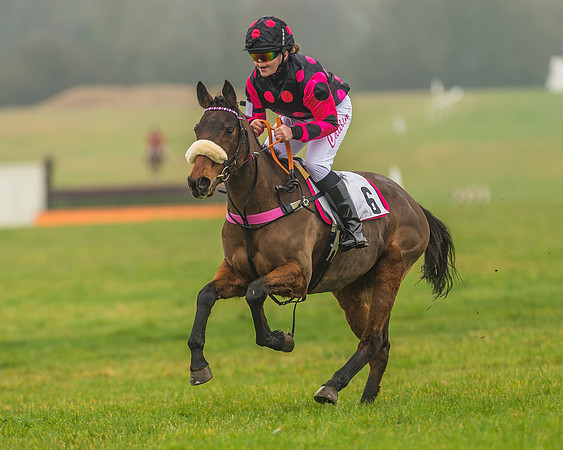 148cm Novice Riders Pony Race-70