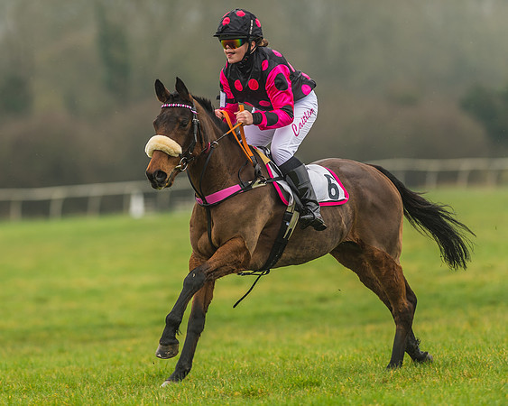 148cm Novice Riders Pony Race-71