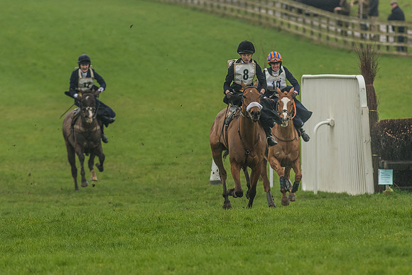 Side Saddle Dash -148
