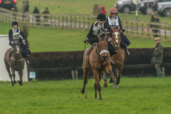 Side Saddle Dash -157
