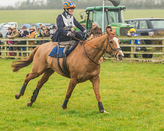 Side Saddle Dash -176