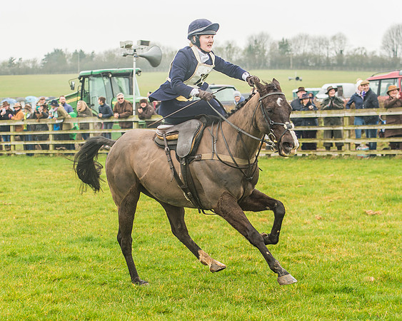 Side Saddle Dash -183