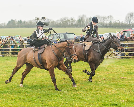 Side Saddle Dash -193
