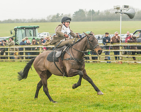 Side Saddle Dash -198