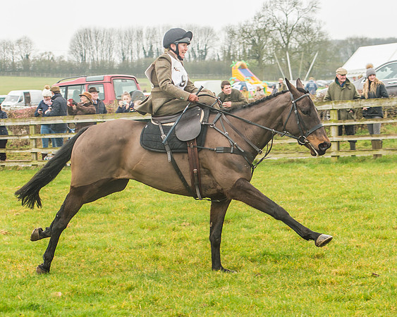 Side Saddle Dash -204