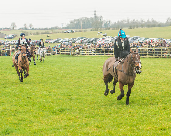 Side Saddle Dash -211