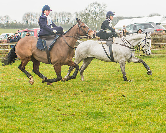 Side Saddle Dash -235