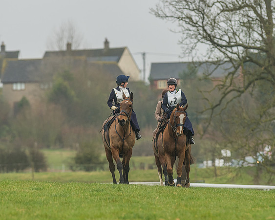 Side Saddle Dash -239