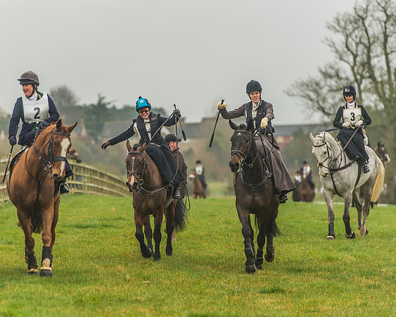 Side Saddle Dash -248