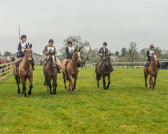 Side Saddle Dash -251