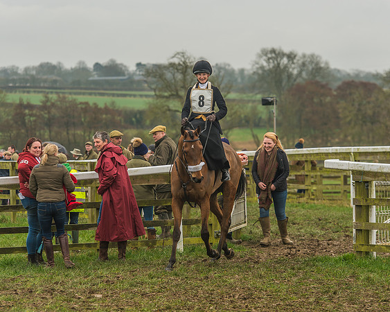 Side Saddle Dash -256