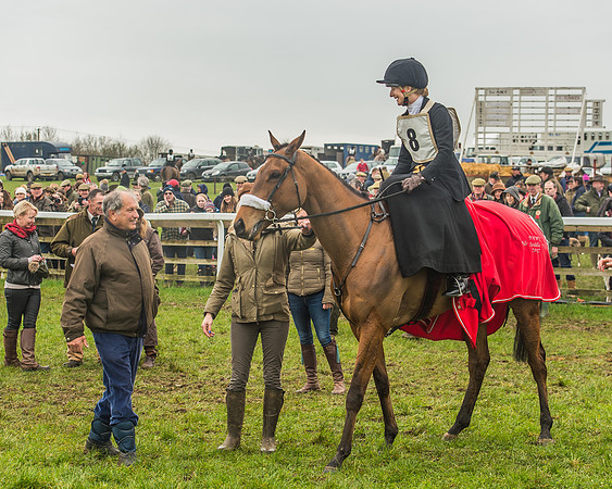 Side Saddle Dash -292